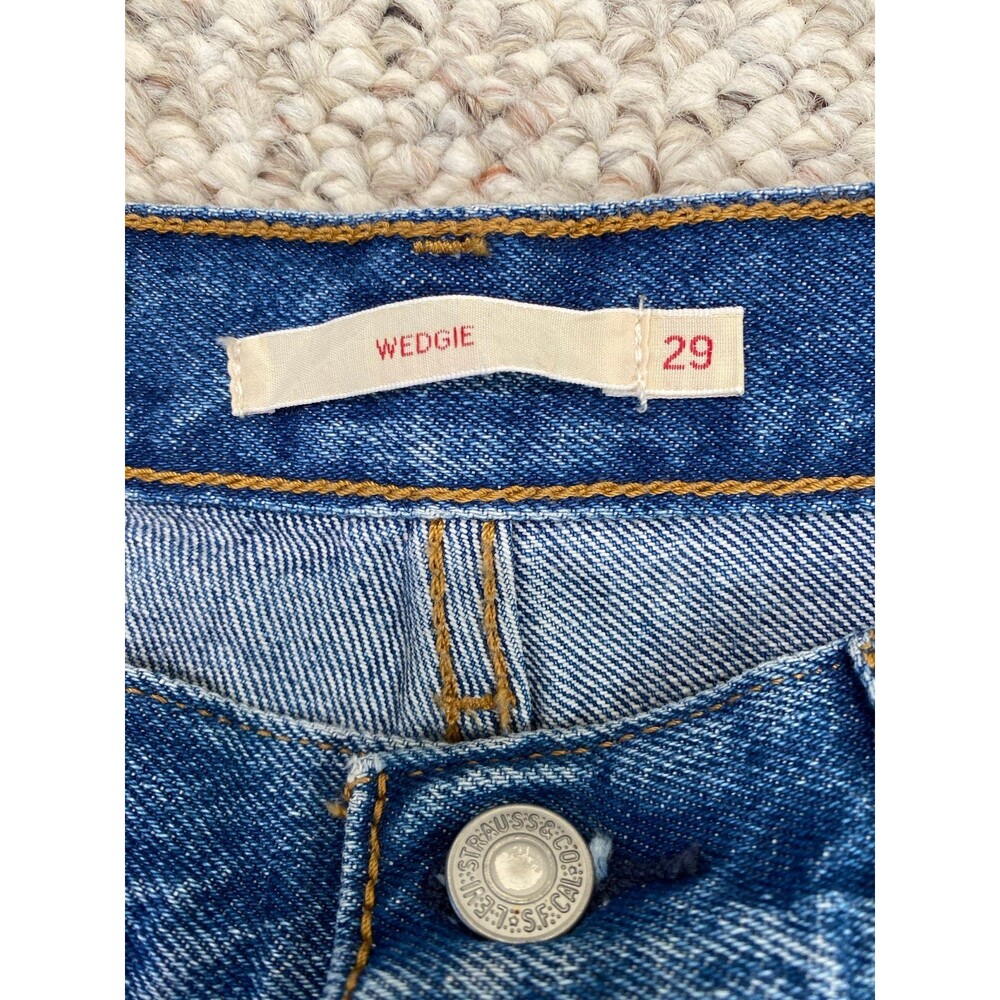 NWT Levi’s Wedgie Icon High Rise Ankle Jeans Tapered Leg Vintage Inspired 29 - Picture 7 of 12